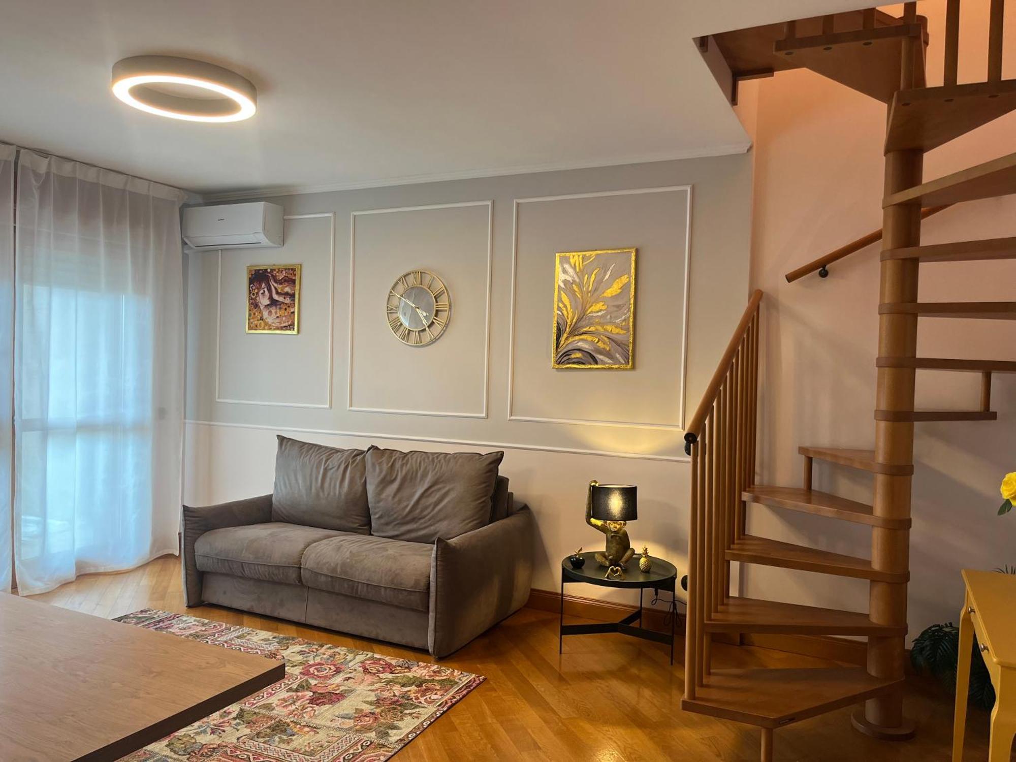 Luxury House Alessia * Roma